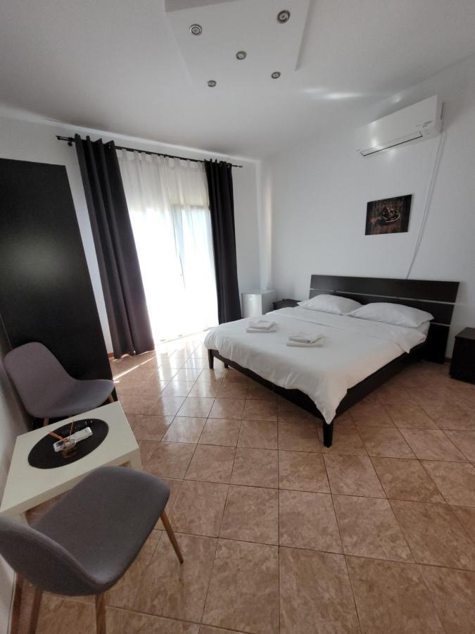 Casa Patryk Hotel Orşova Eksteriør billede