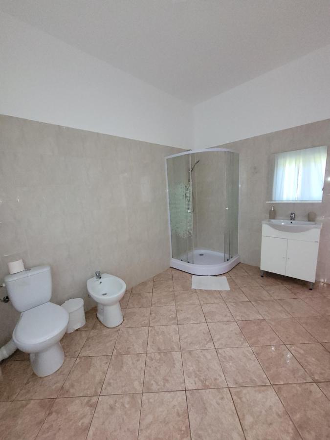 Casa Patryk Hotel Orşova Eksteriør billede
